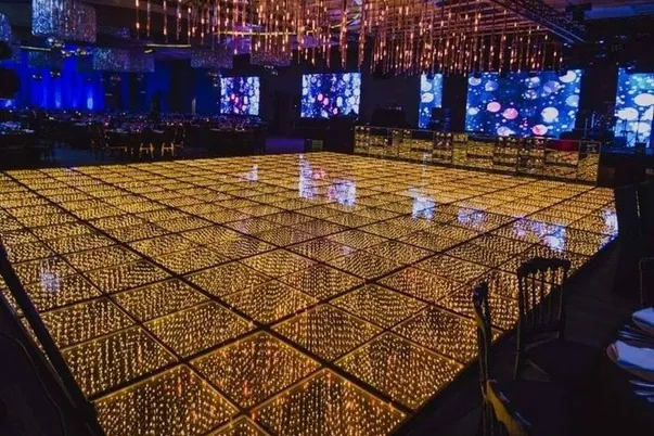 Pista de baile infinity iluminada